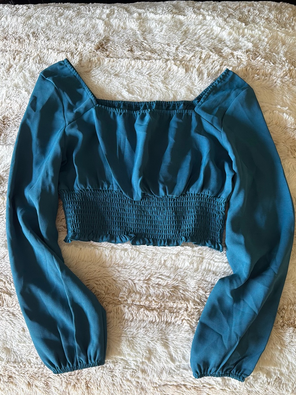 SHEIN Teal Long-Sleeve Smocked Waist Crop Top